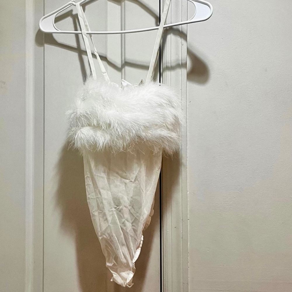 NWT Victoria's Secret Vintage Sexy White Mesh Bodysuit with Faux Feather Trim - Picture 14 of 15